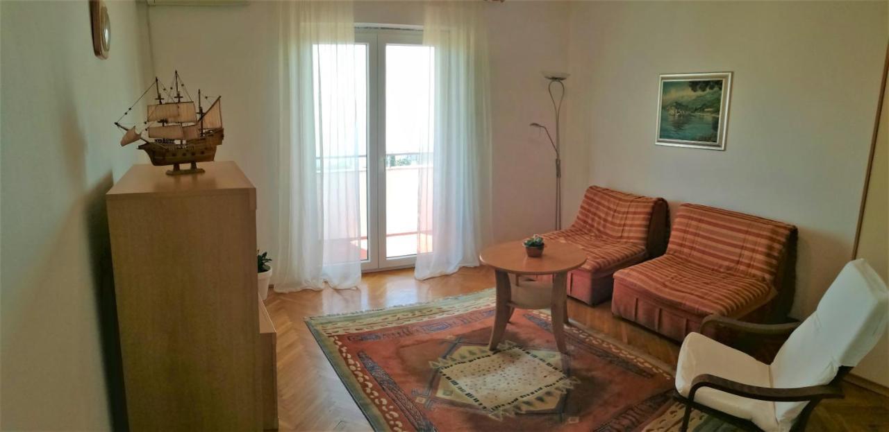 Ferienwohnung Leona Lovran Exterior foto